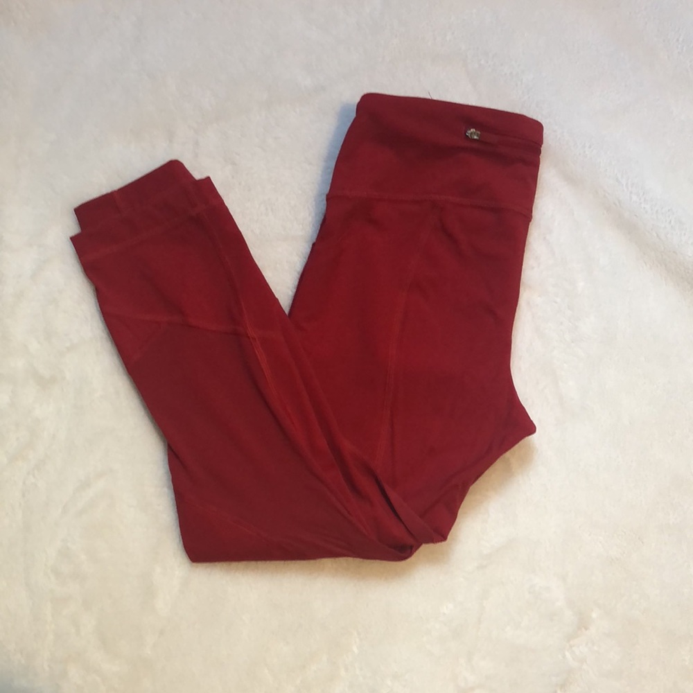 Gently used Lululemon cropped leggings